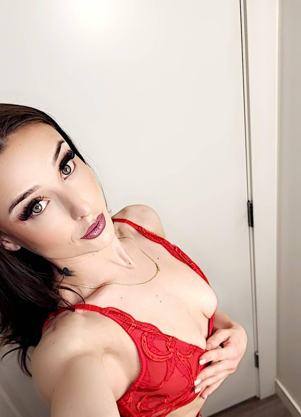 lina is Female Escorts. | Winnipeg | Manitoba | Canada | scarletamour.com 
