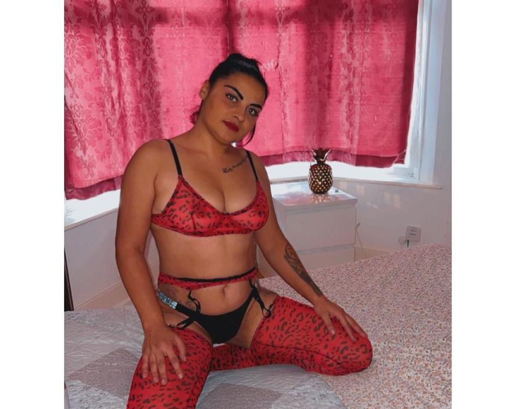  is Female Escorts. | East Midlands | United Kingdom | United Kingdom | scarletamour.com 