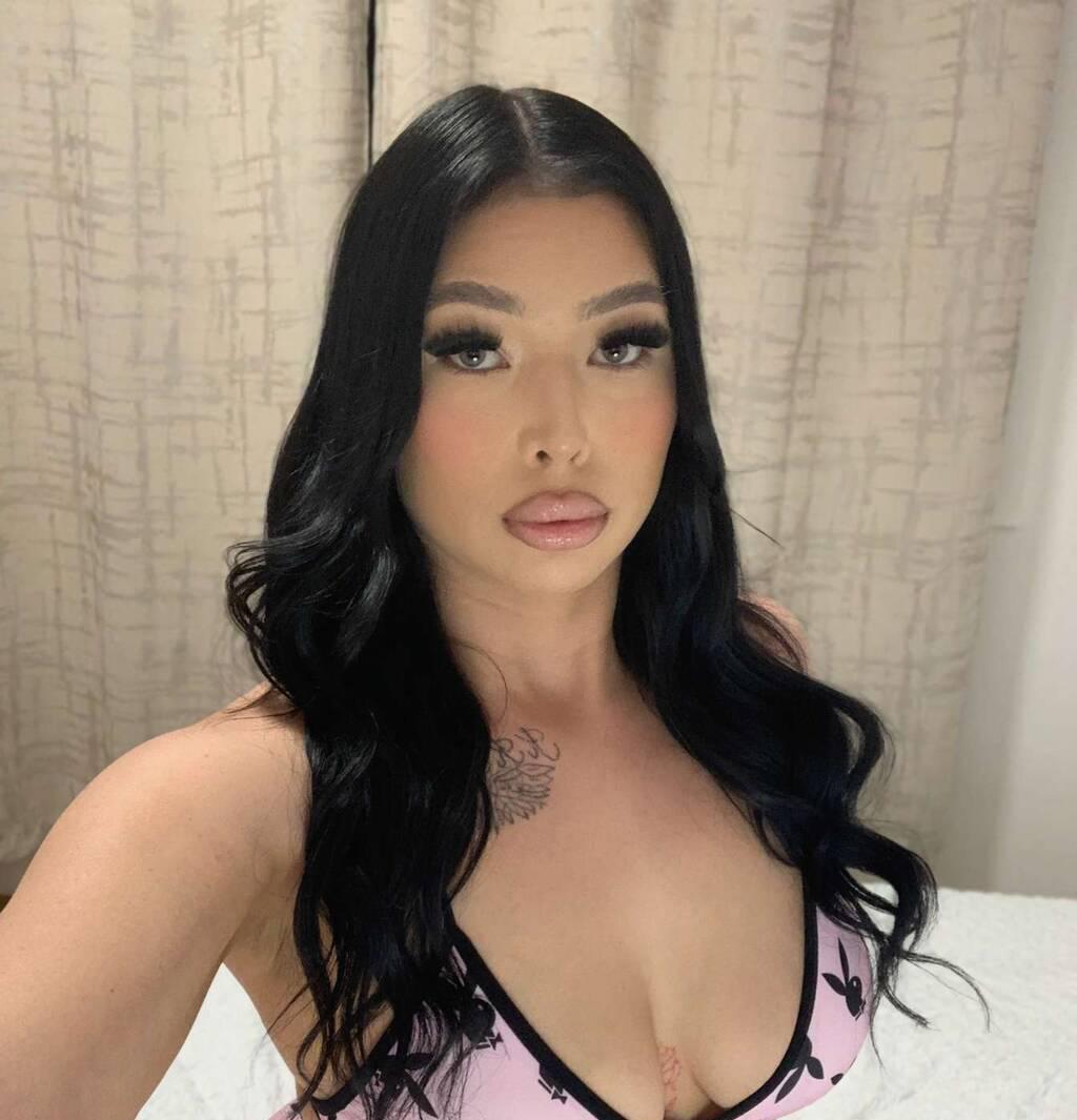 Lesha doll is Female Escorts. | Winnipeg | Manitoba | Canada | scarletamour.com 
