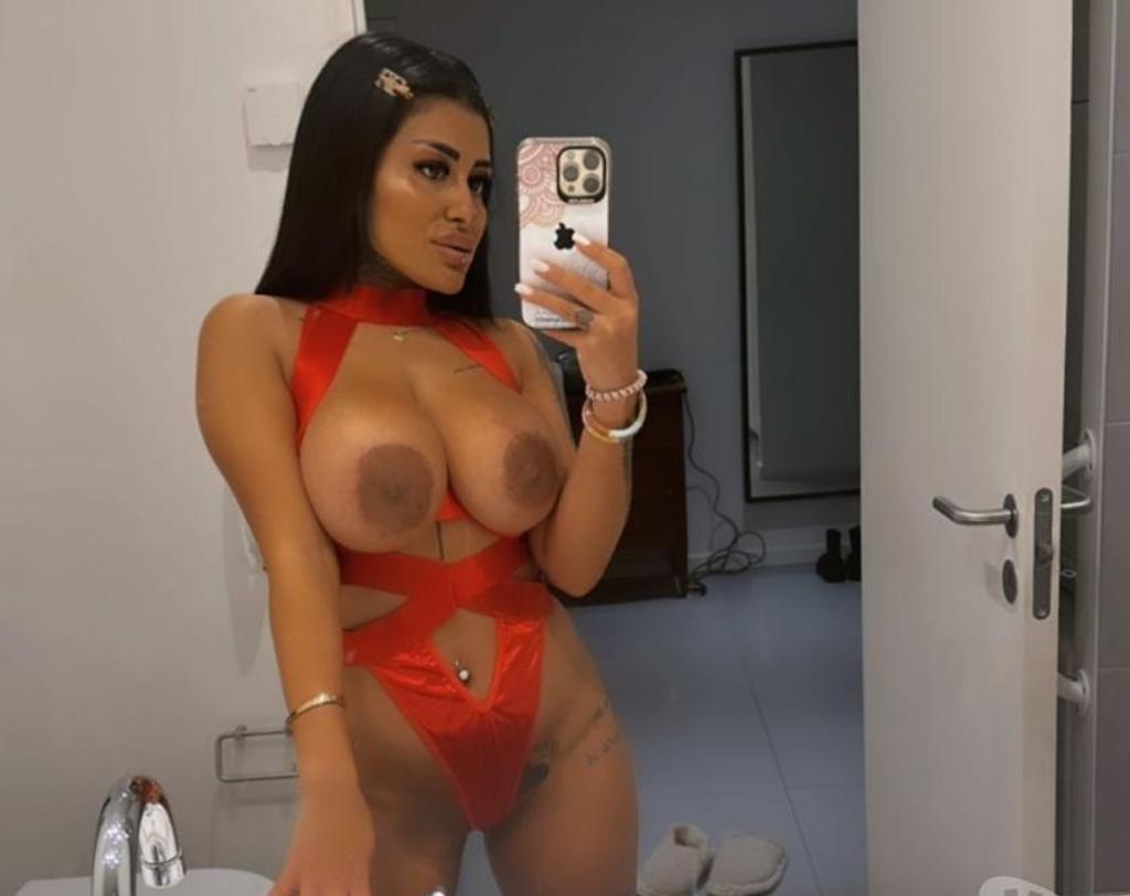  is Female Escorts. | London | United Kingdom | United Kingdom | scarletamour.com 