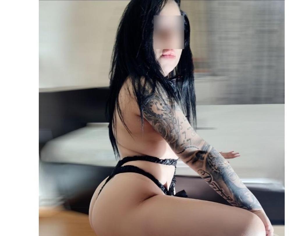  is Female Escorts. | Essex | United Kingdom | United Kingdom | scarletamour.com 