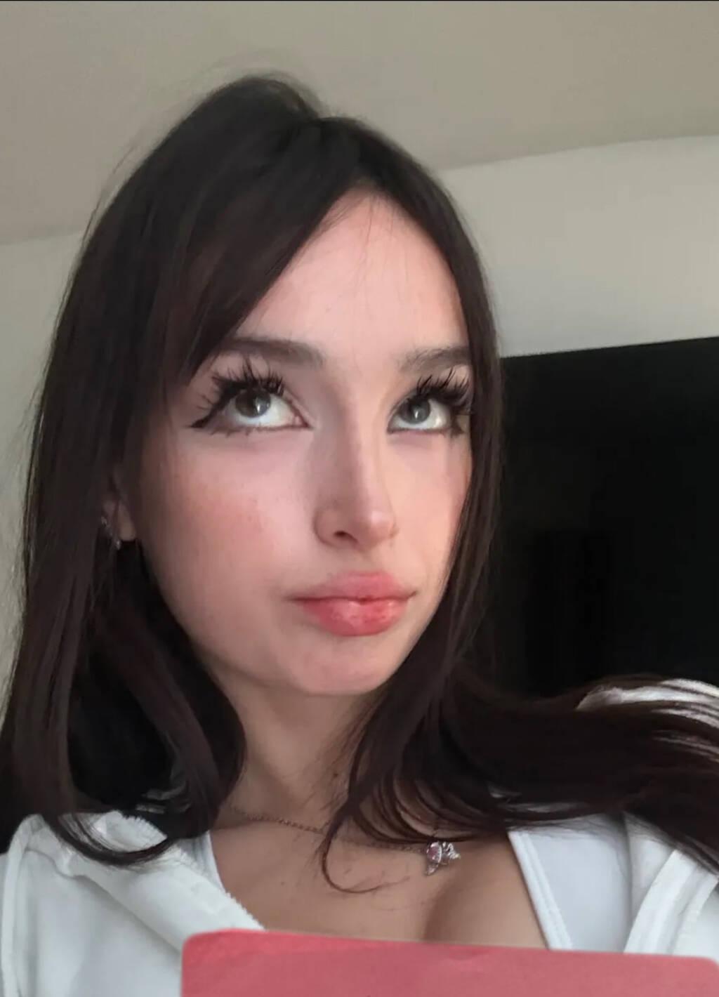 Becca is Female Escorts. | Winnipeg | Manitoba | Canada | scarletamour.com 