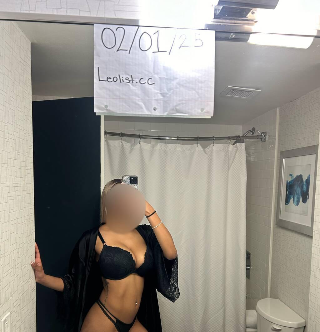 bella is Female Escorts. | Saguenay | Quebec | Canada | scarletamour.com 