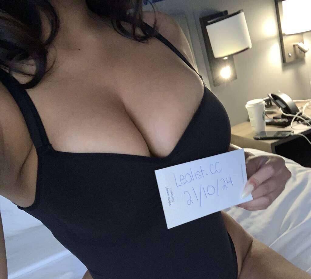 Sabrina is Female Escorts. | Montreal | Quebec | Canada | scarletamour.com 