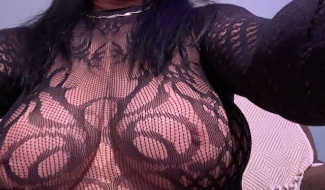 Kat is Female Escorts. | Calgary | Alberta | Canada | scarletamour.com 