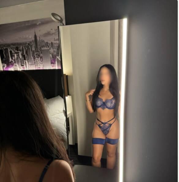 Erika is Female Escorts. | Niagara | Ontario | Canada | scarletamour.com 