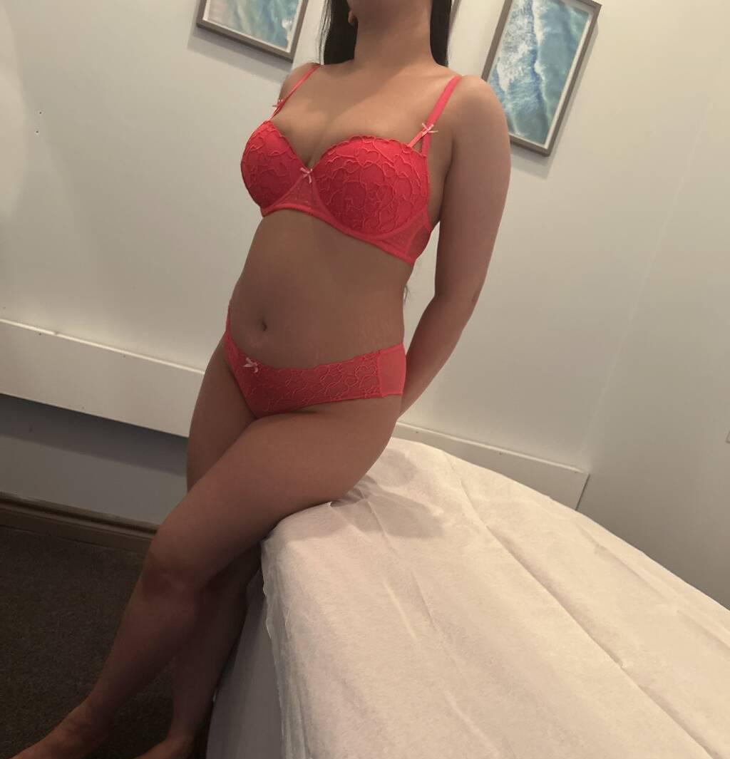 Kajal is Female Escorts. | Toronto | Ontario | Canada | scarletamour.com 