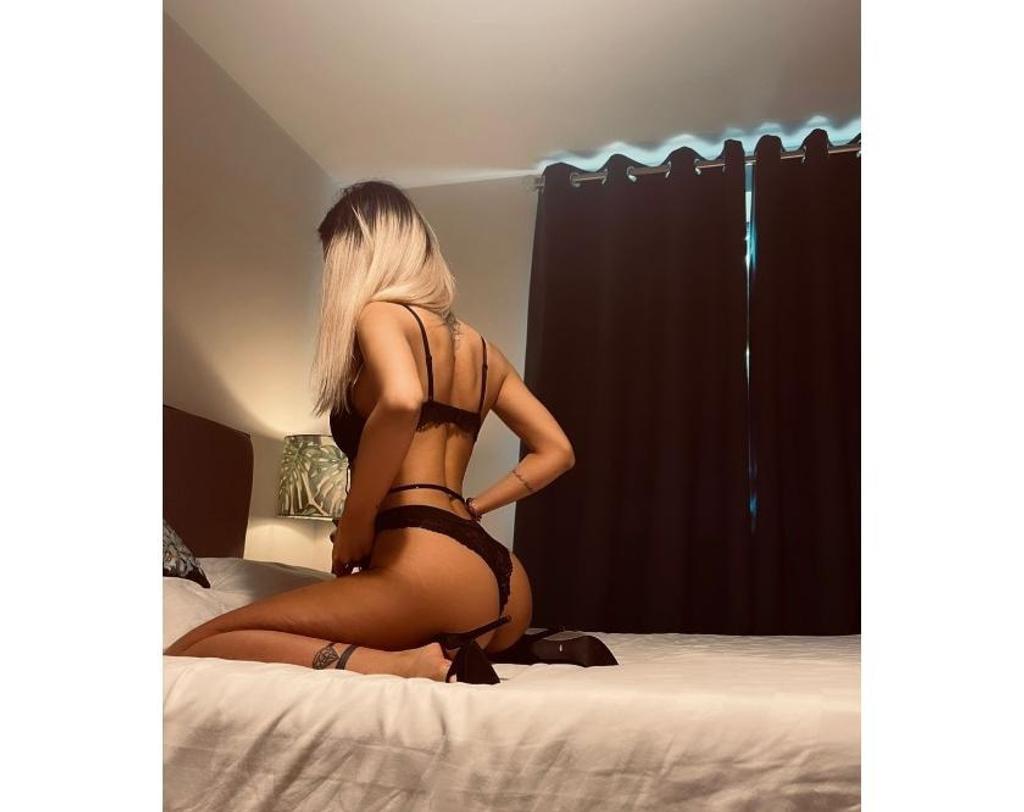  is Female Escorts. | Hampshire | United Kingdom | United Kingdom | scarletamour.com 