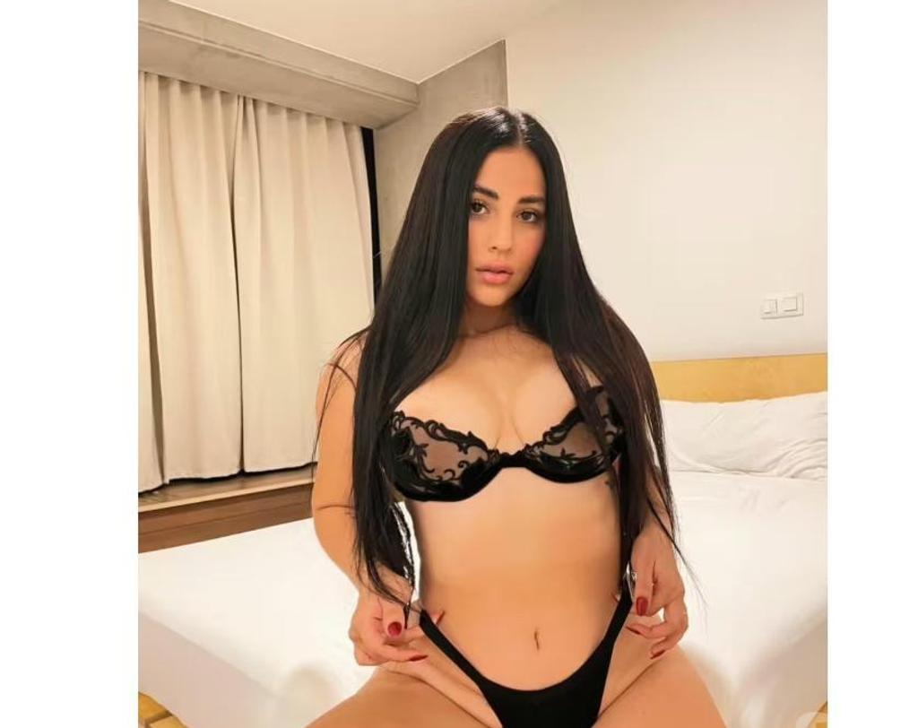  is Female Escorts. | Belfast | United Kingdom | United Kingdom | scarletamour.com 