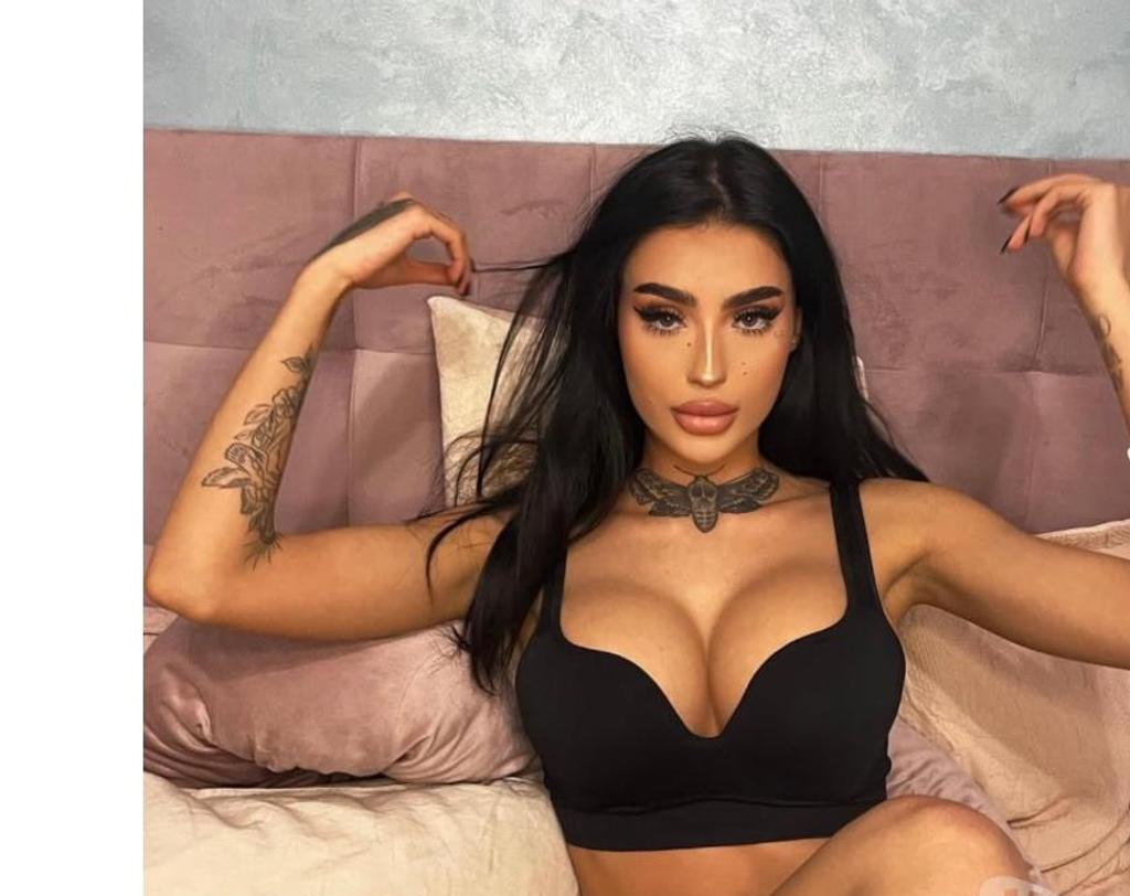  is Female Escorts. | London | United Kingdom | United Kingdom | scarletamour.com 