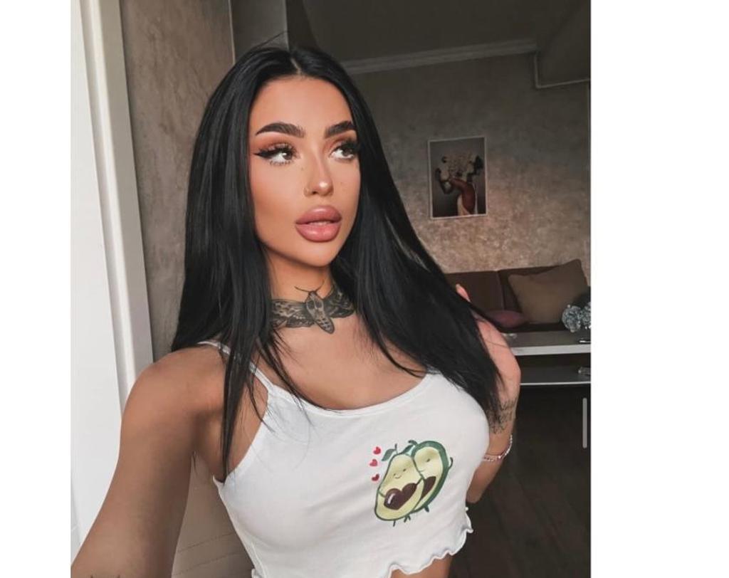  is Female Escorts. | London | United Kingdom | United Kingdom | scarletamour.com 