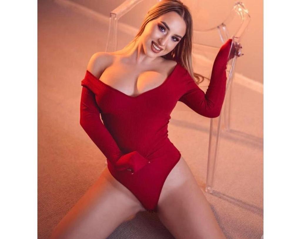  is Female Escorts. | London | United Kingdom | United Kingdom | scarletamour.com 