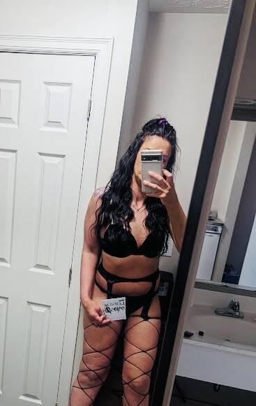 Sexy  French Maya is Female Escorts. | Barrie | Ontario | Canada | scarletamour.com 