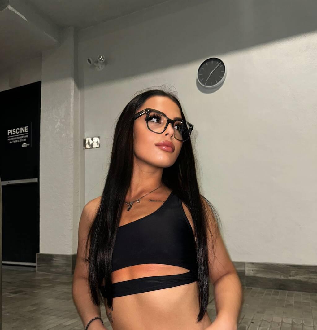 AnastasiaX is Female Escorts. | Quebec City | Quebec | Canada | scarletamour.com 