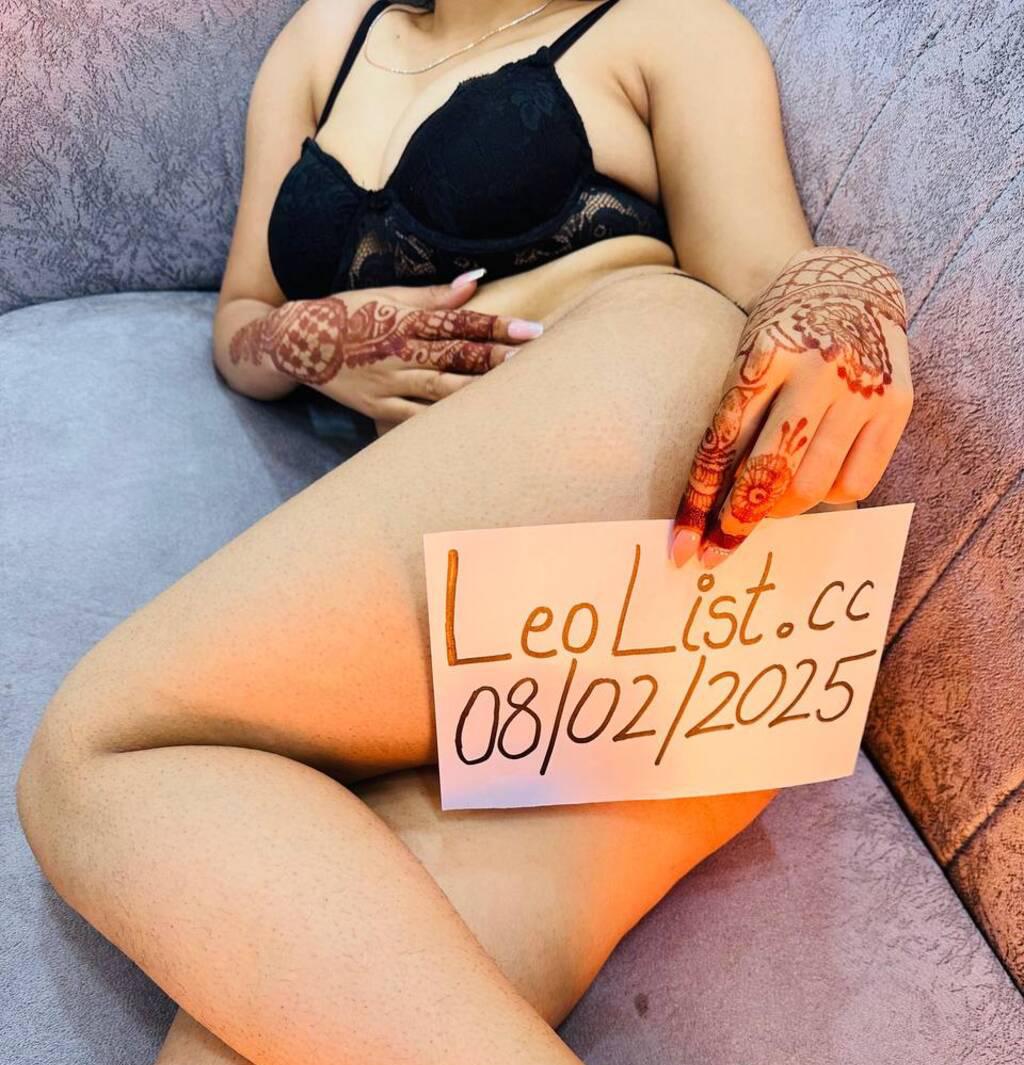 Simranjeep kaur is Female Escorts. | Toronto | Ontario | Canada | scarletamour.com 