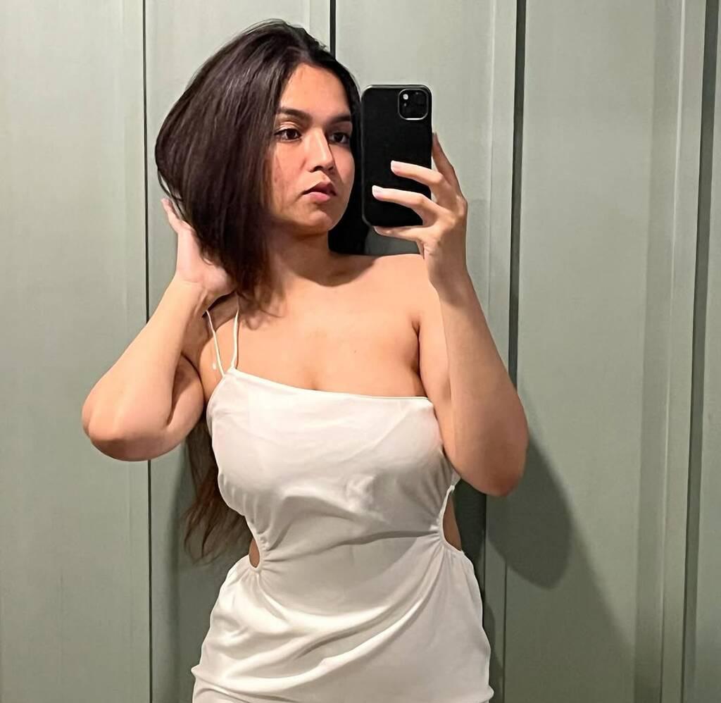 Seedat is Female Escorts. | Prince George | British Columbia | Canada | scarletamour.com 