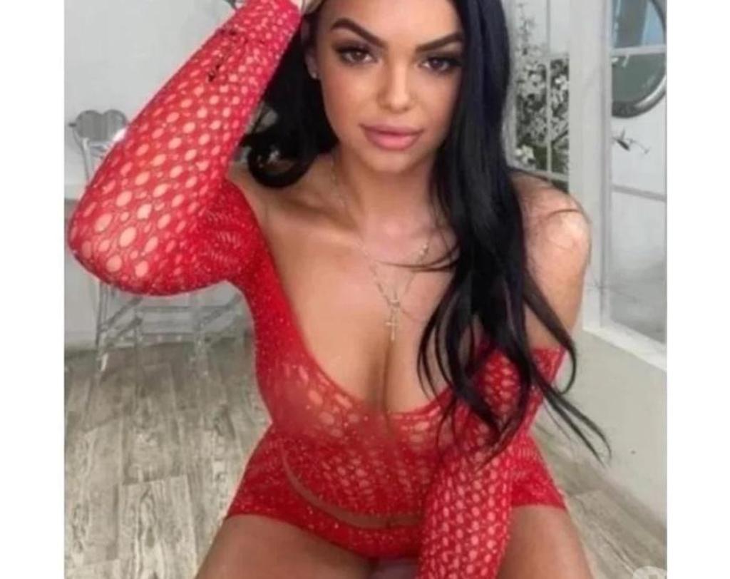  is Female Escorts. | London | United Kingdom | United Kingdom | scarletamour.com 