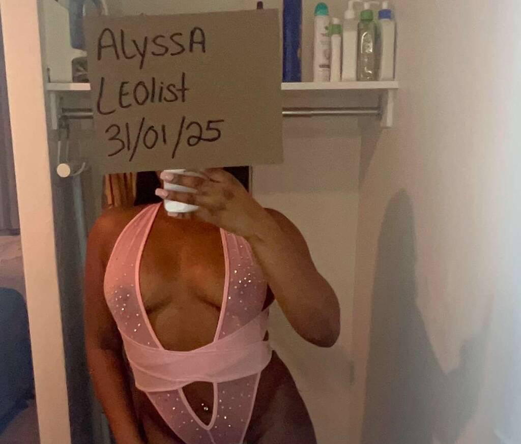 Alyssa is Female Escorts. | Regina | Saskatchewan | Canada | scarletamour.com 