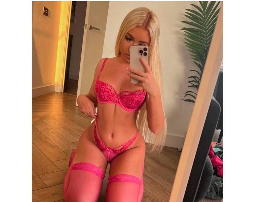  is Female Escorts. | London | United Kingdom | United Kingdom | scarletamour.com 