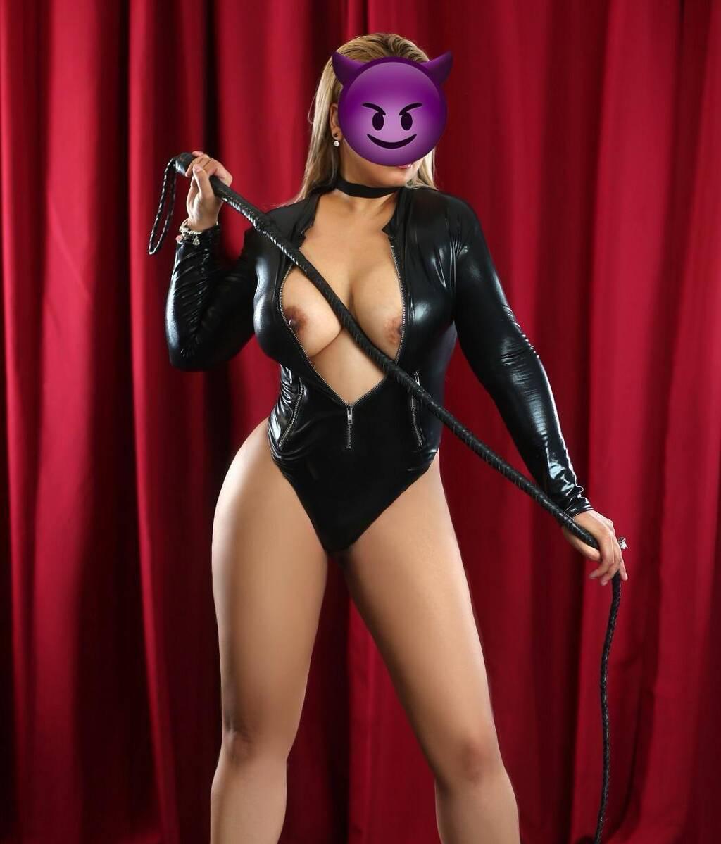 
                        Catalina
                     is Female Escorts. | Owen Sound | Ontario | Canada | scarletamour.com 