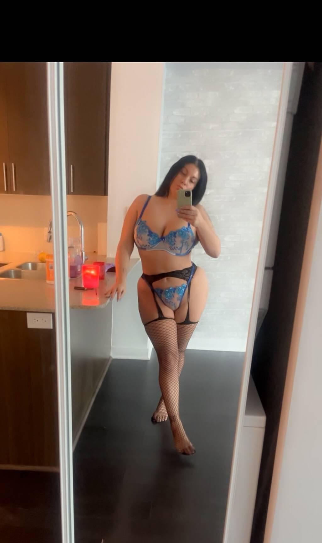 
                        Riley
                     is Female Escorts. | Regina | Saskatchewan | Canada | scarletamour.com 