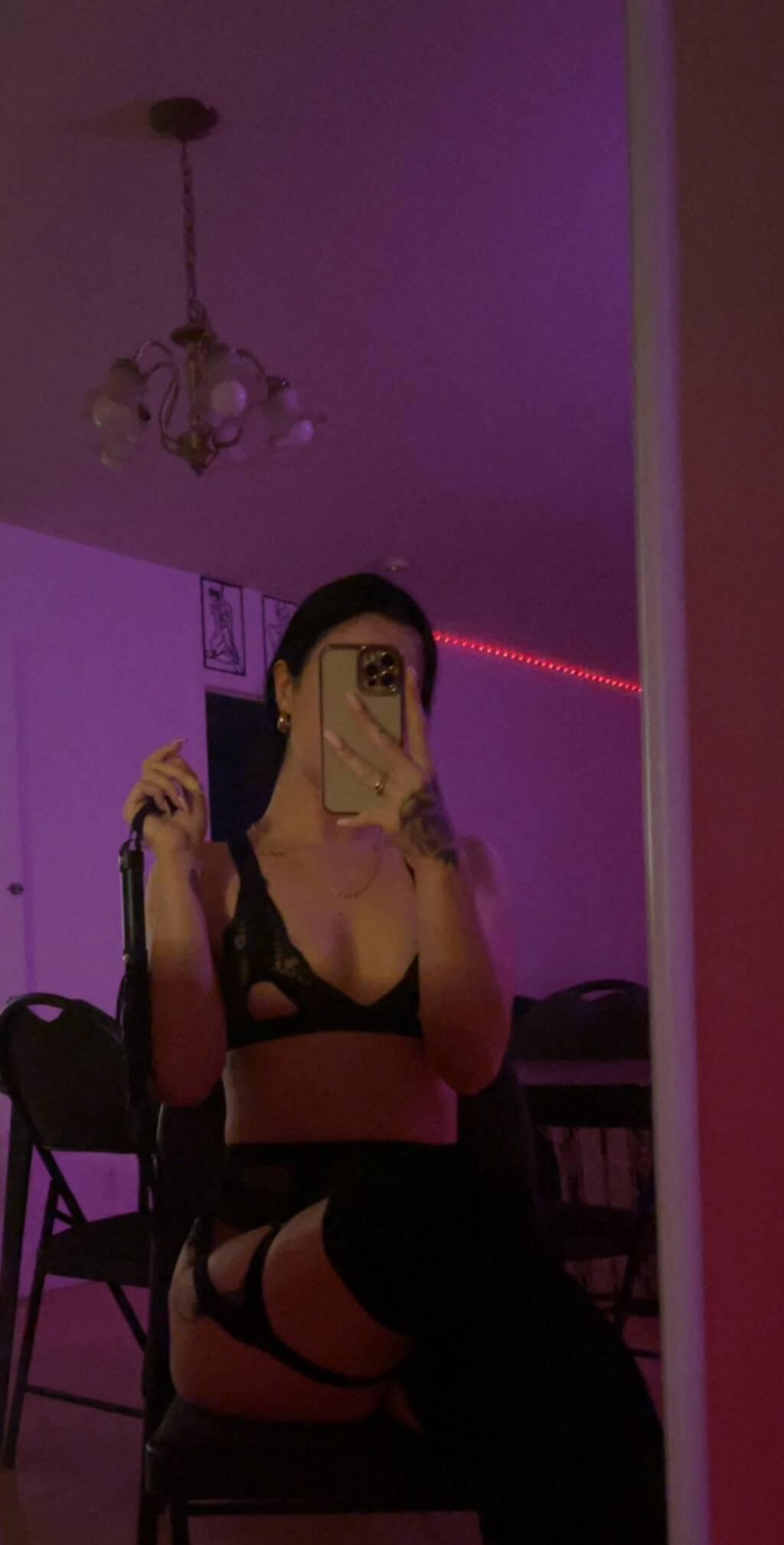 
                        Alexa
                     is Female Escorts. | Quebec City | Quebec | Canada | scarletamour.com 