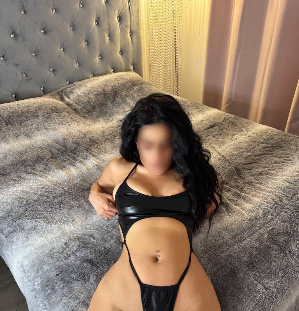 
                        MARIA CALABAS
                     is Female Escorts. | Vancouver | British Columbia | Canada | scarletamour.com 