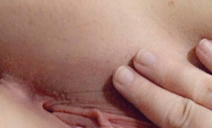 
                        Sav
                     is Female Escorts. | Ottawa | Ontario | Canada | scarletamour.com 