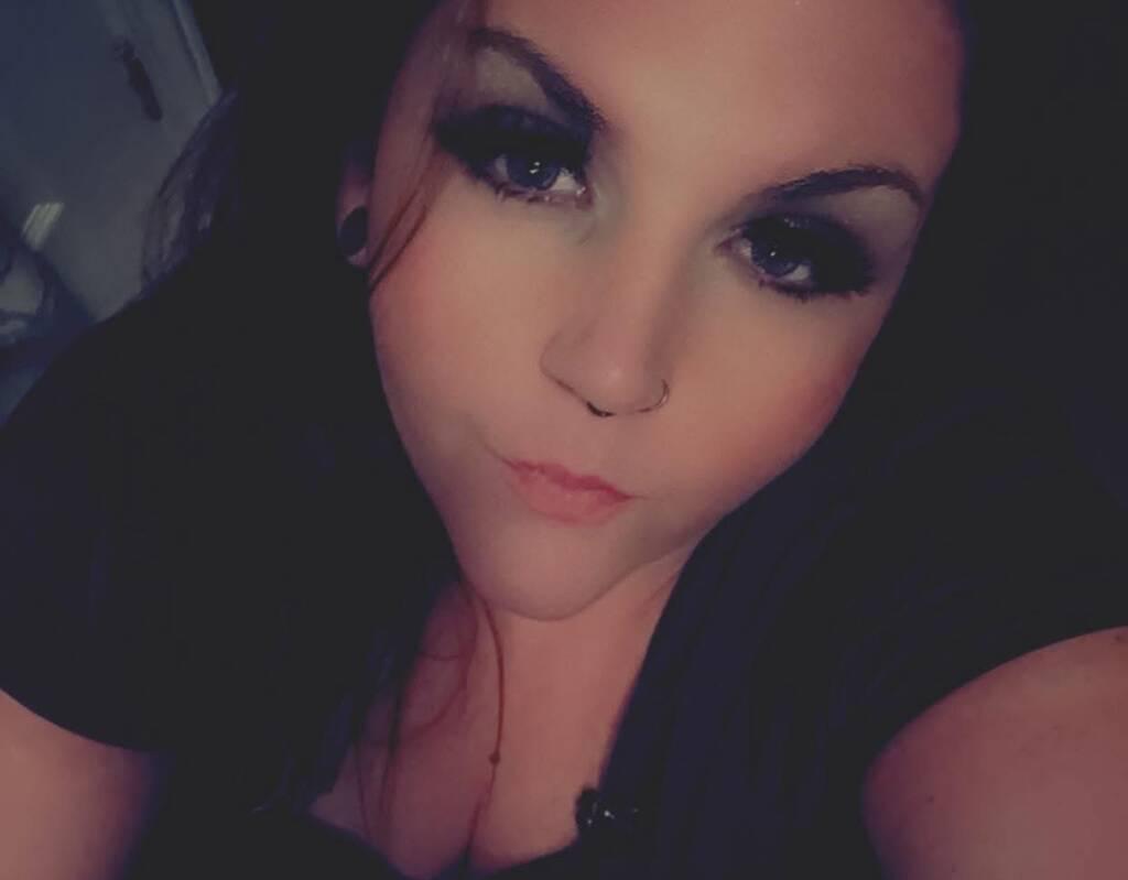 
                        Sav
                     is Female Escorts. | Ottawa | Ontario | Canada | scarletamour.com 