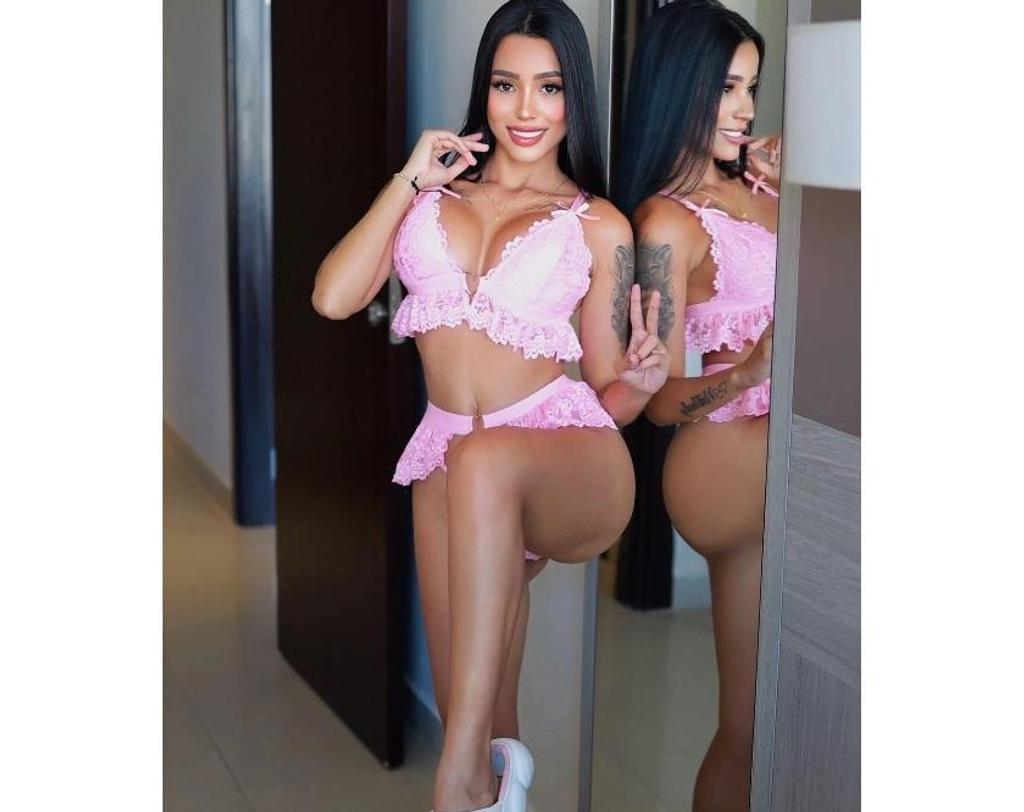  is Female Escorts. | London | United Kingdom | United Kingdom | scarletamour.com 