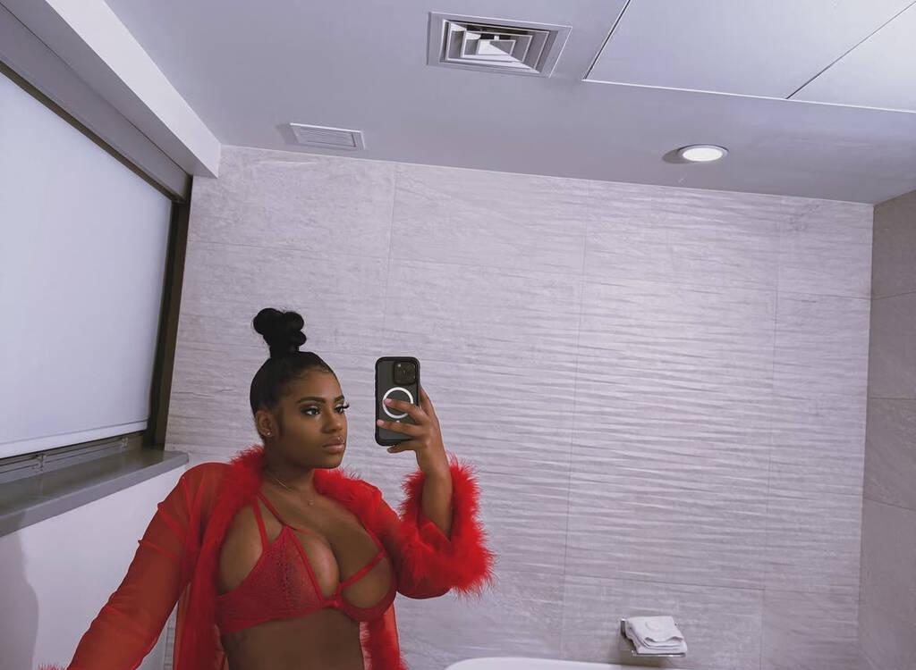 
                        Cinnamon
                     is Female Escorts. | belleville | Ontario | Canada | scarletamour.com 
