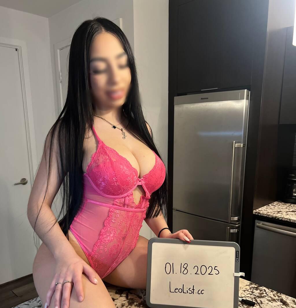 
                        Valerie
                     is Female Escorts. | Vancouver | British Columbia | Canada | scarletamour.com 