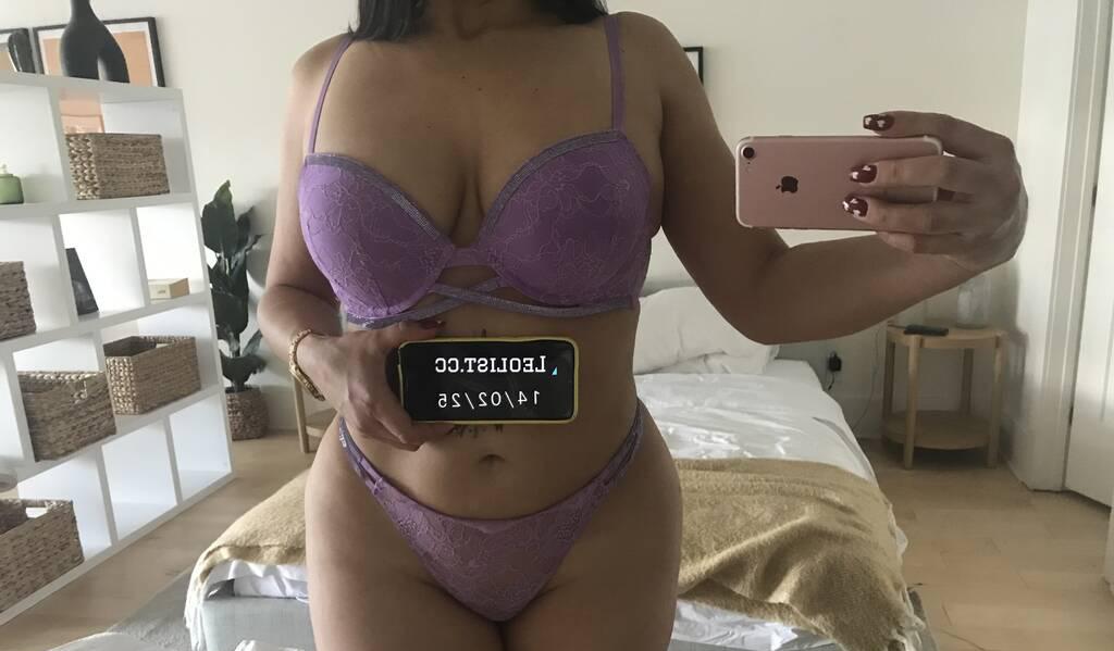 
                        Usabella
                     is Female Escorts. | Montreal | Quebec | Canada | scarletamour.com 