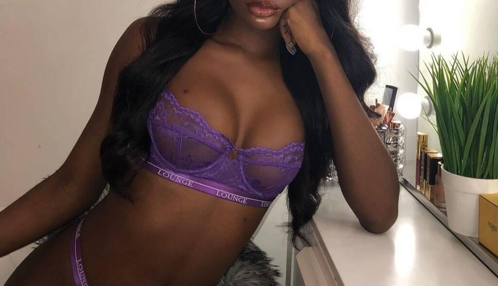 
                        Shonna
                     is Female Escorts. | Saskatoon | Saskatchewan | Canada | scarletamour.com 