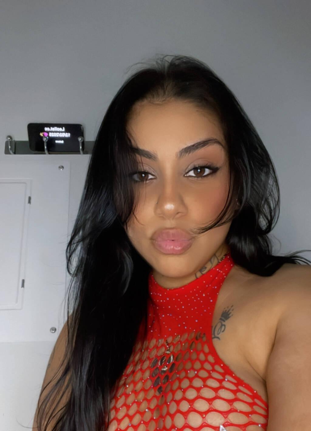 
                        Selena
                     is Female Escorts. | Nanaimo | British Columbia | Canada | scarletamour.com 