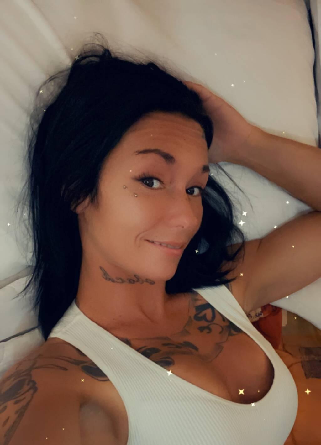 
                        Chloé
                     is Female Escorts. | Kingston | Ontario | Canada | scarletamour.com 
