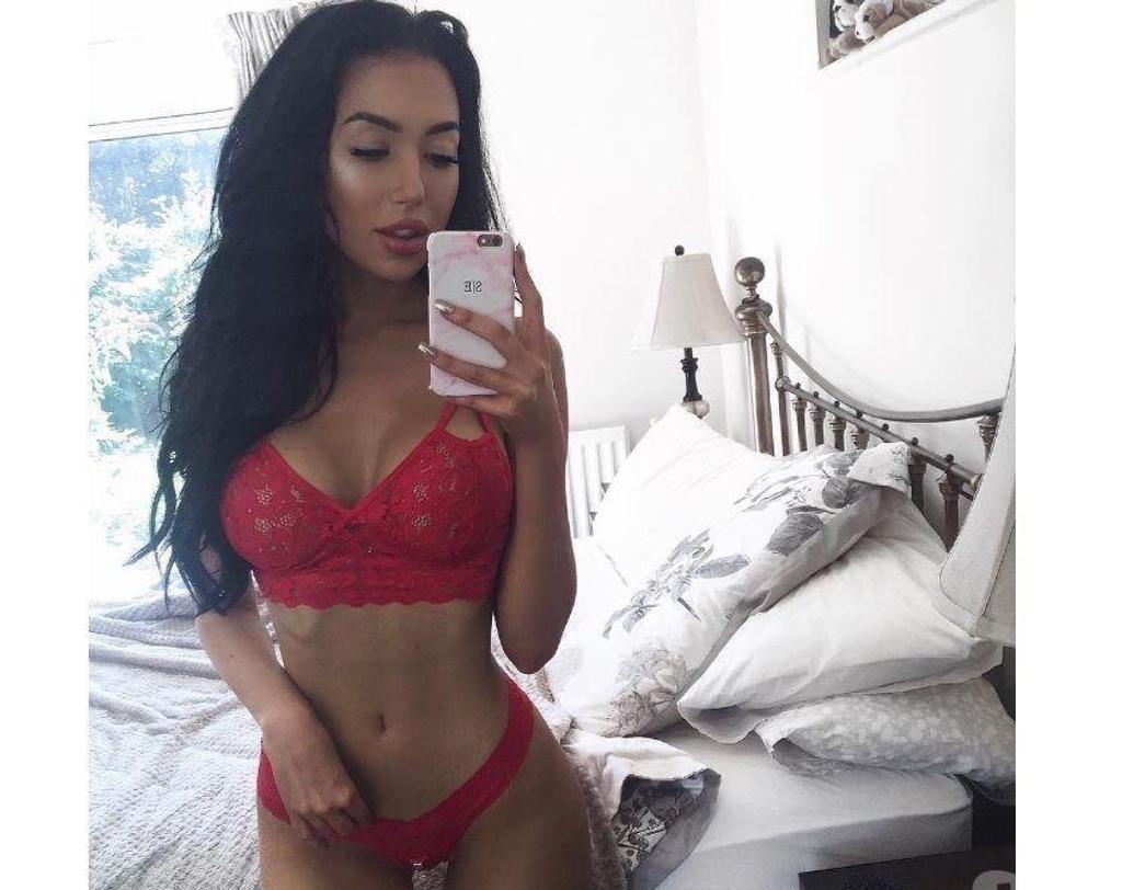  is Female Escorts. | London | United Kingdom | United Kingdom | scarletamour.com 