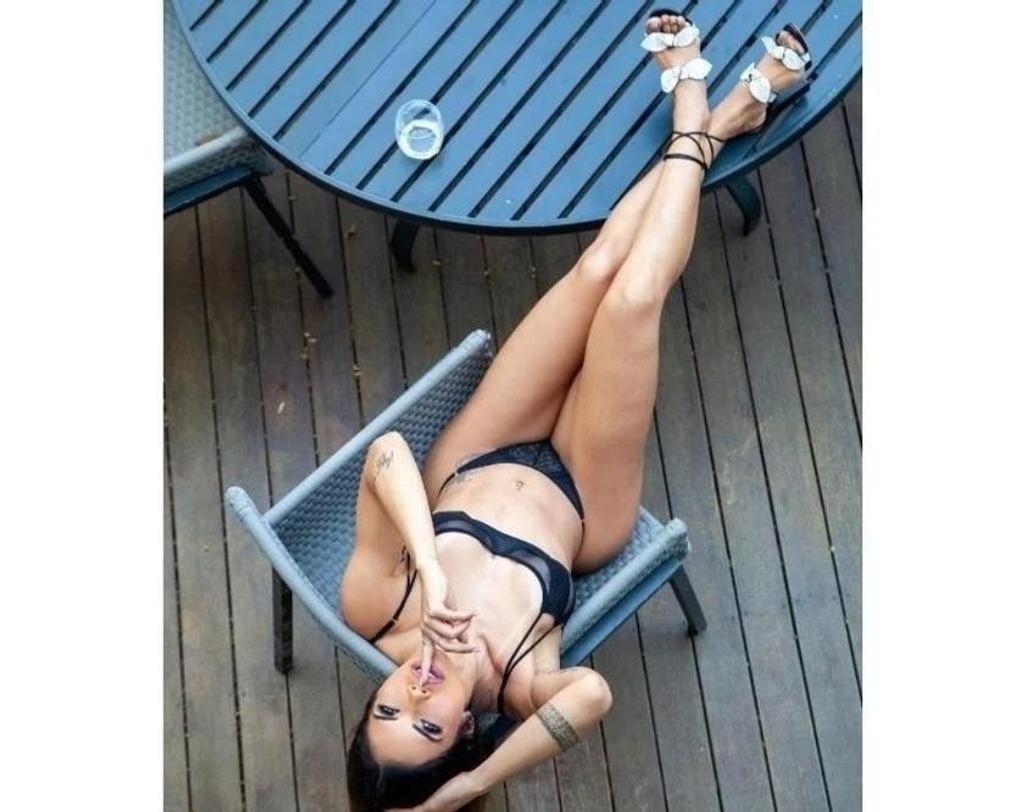  is Female Escorts. | Edinburgh | United Kingdom | United Kingdom | scarletamour.com 