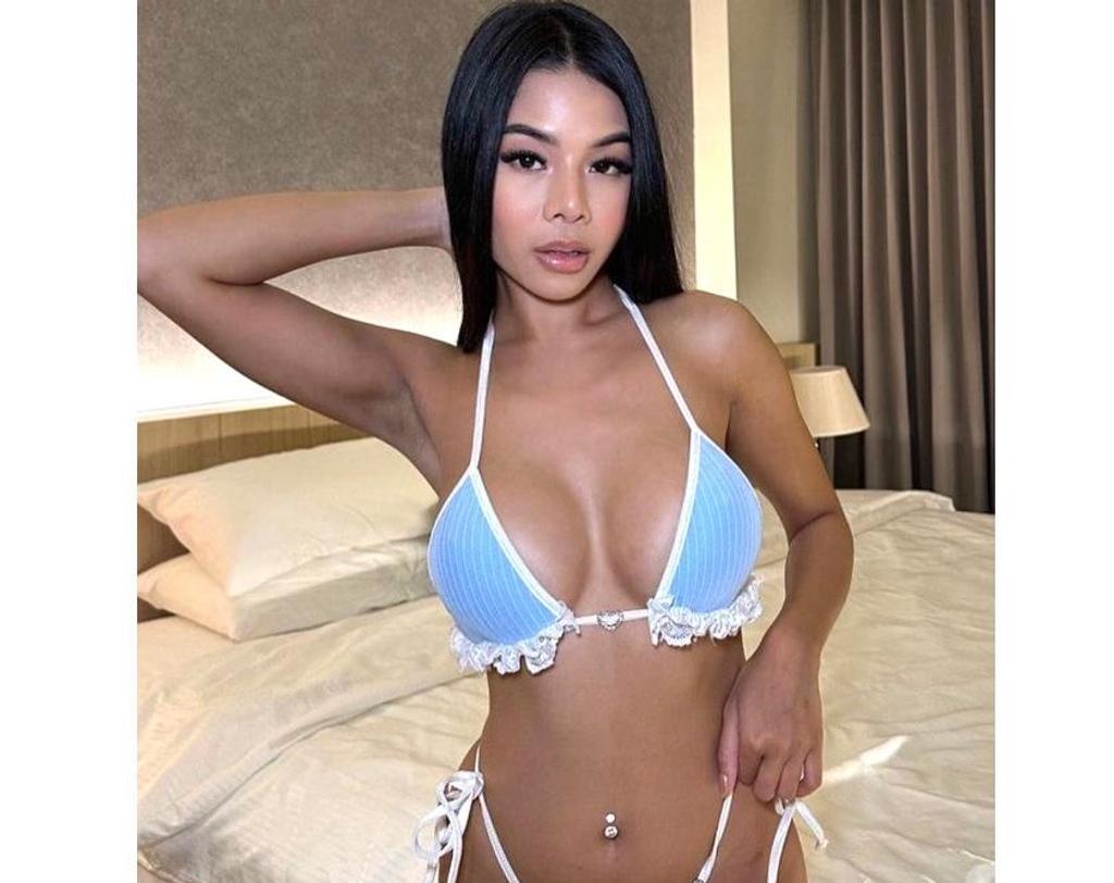  is Female Escorts. | East Midlands | United Kingdom | United Kingdom | scarletamour.com 