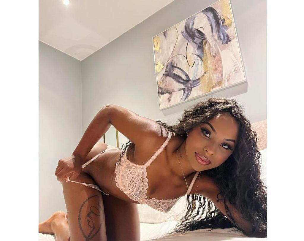  is Female Escorts. | Sheffield | United Kingdom | United Kingdom | scarletamour.com 