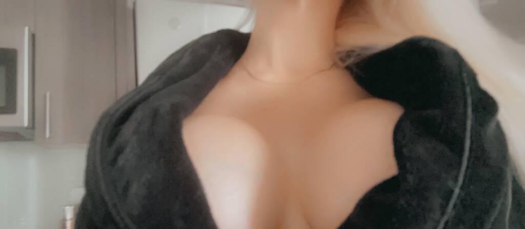 
                        Stacey
                     is Female Escorts. | Calgary | Alberta | Canada | scarletamour.com 