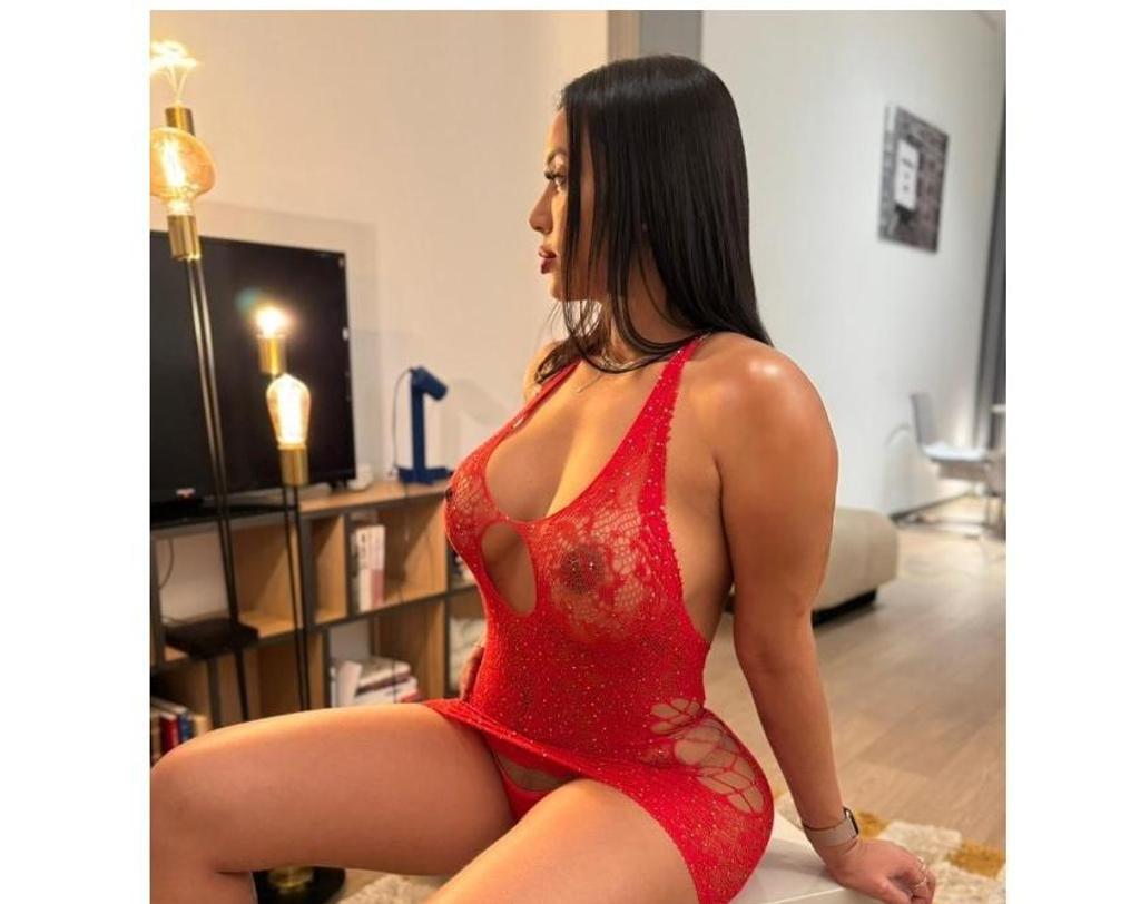  is Female Escorts. | Edinburgh | United Kingdom | United Kingdom | scarletamour.com 