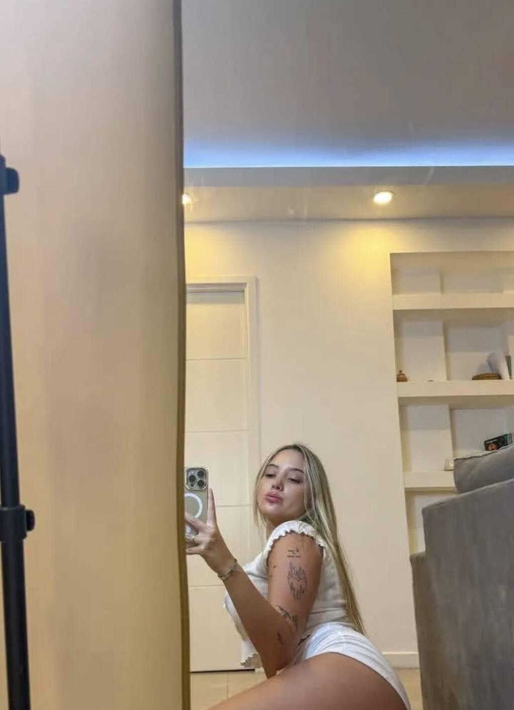 
                        Mia
                     is Female Escorts. | Fredericton | New Brunswick | Canada | scarletamour.com 