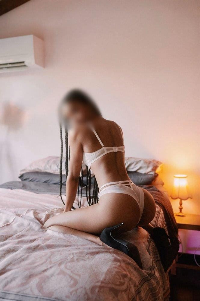 Mercedes Milan is Female Escorts. | Perth | Australia | Australia | scarletamour.com 