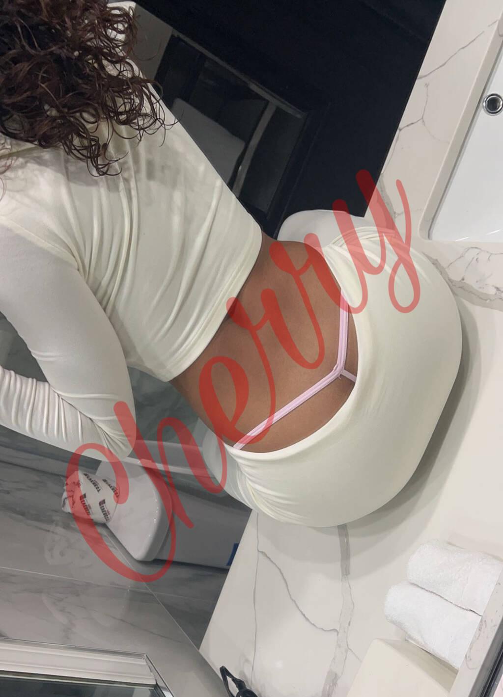 
                        Cherry VERIFIED REVIEWED
                     is Female Escorts. | Toronto | Ontario | Canada | scarletamour.com 