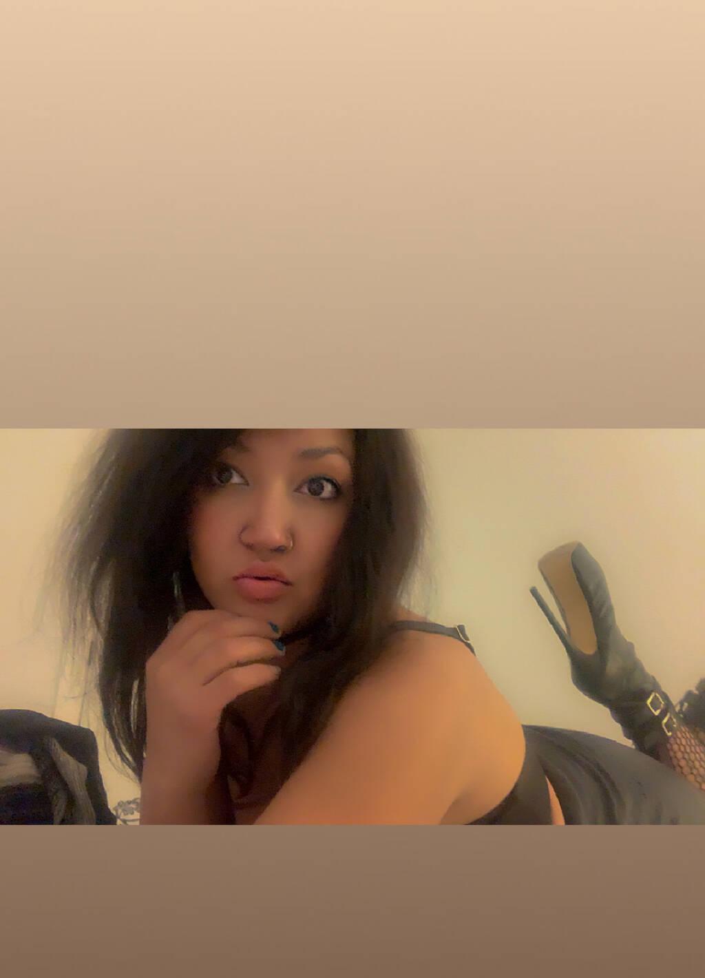 
                        Sasha
                     is Female Escorts. | Calgary | Alberta | Canada | scarletamour.com 