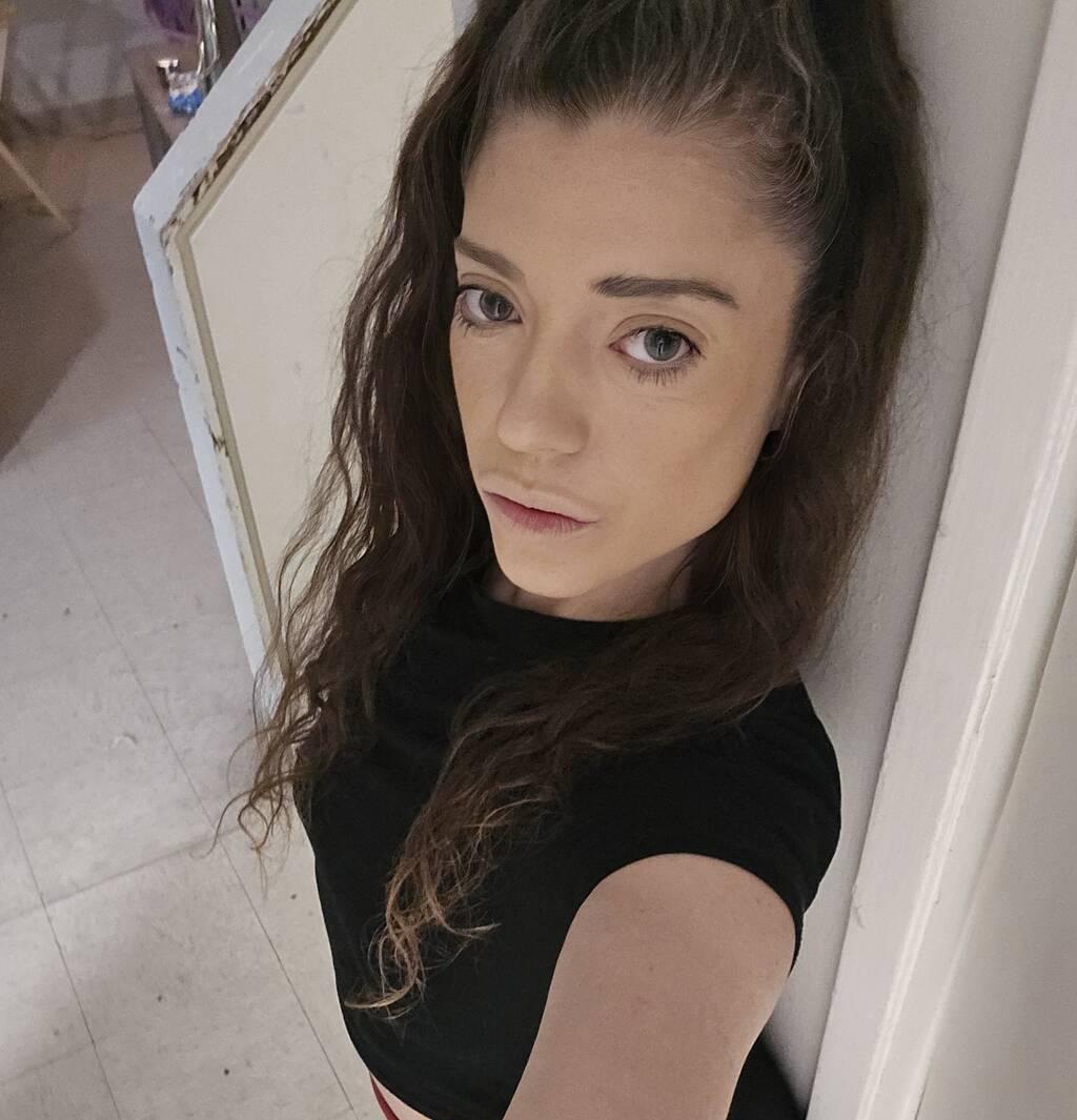 
                        Jenna 229-1845
                     is Female Escorts. | Winnipeg | Manitoba | Canada | scarletamour.com 