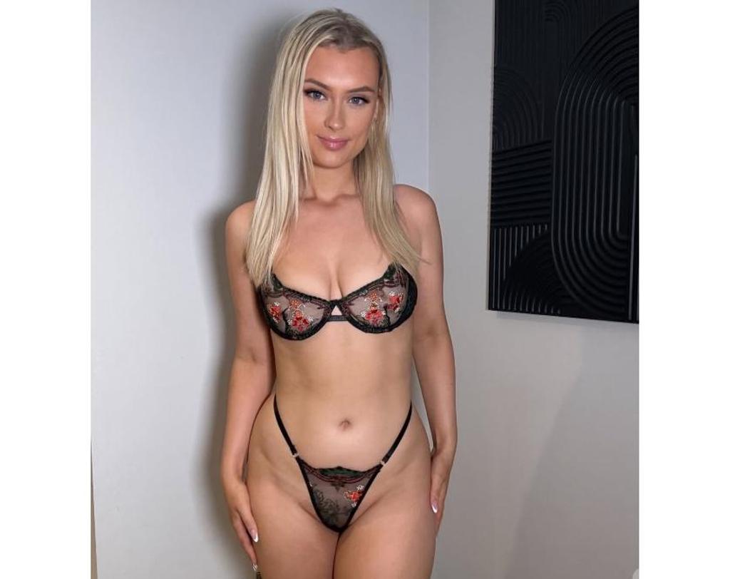  is Female Escorts. | Leeds | United Kingdom | United Kingdom | scarletamour.com 