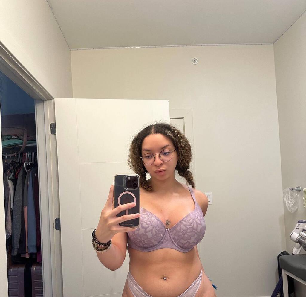 
                        Ceccy
                     is Female Escorts. | Skeena | British Columbia | Canada | scarletamour.com 