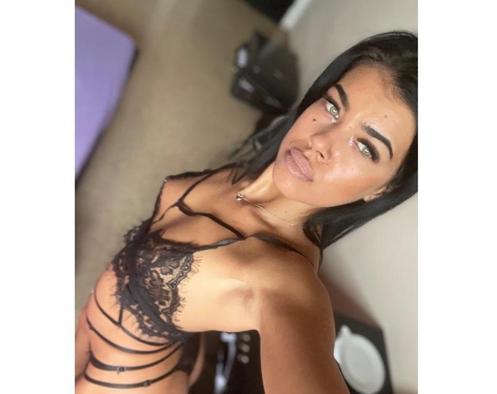  is Female Escorts. | Belfast | United Kingdom | United Kingdom | scarletamour.com 